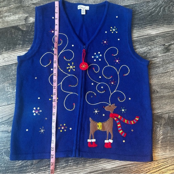 Blue Reindeer Embroidered Sequin Christmas Holiday Sweater Vest Women’s Medium - Picture 6 of 8
